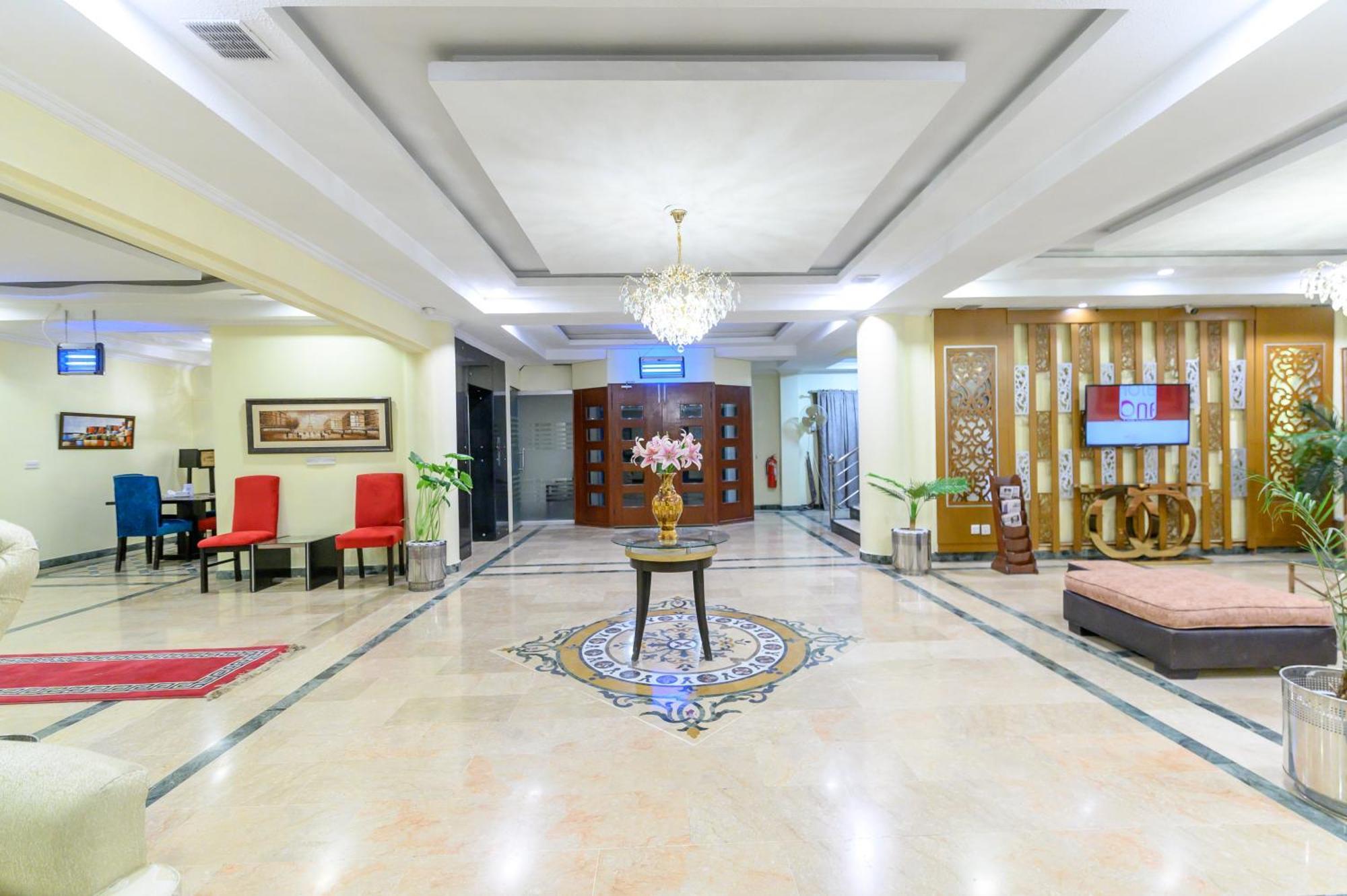 Hotel One אבוטאבאד מראה חיצוני תמונה