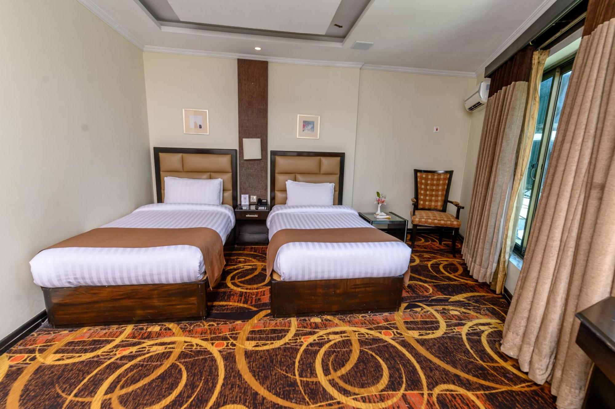 Hotel One אבוטאבאד מראה חיצוני תמונה
