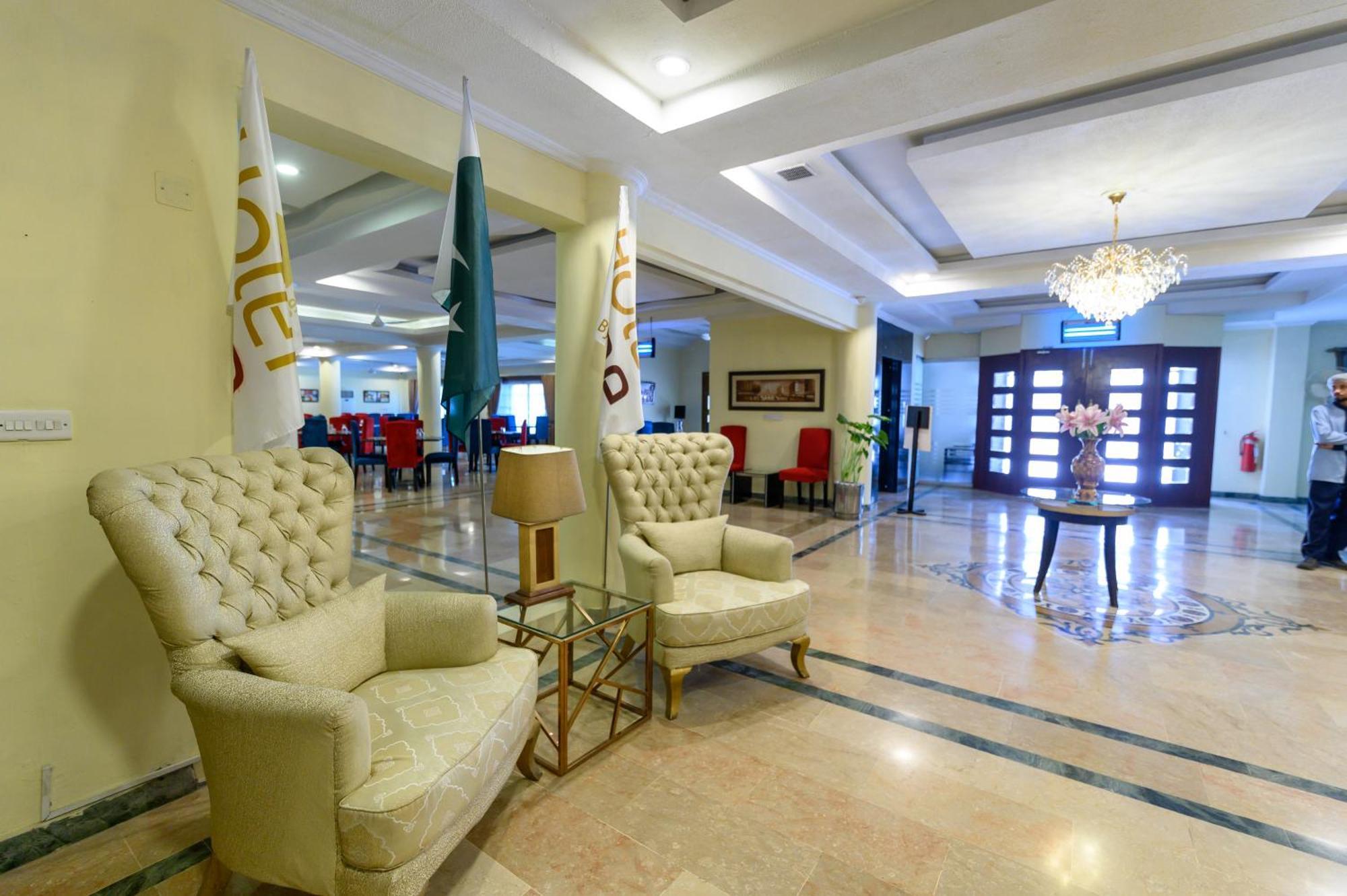 Hotel One אבוטאבאד מראה חיצוני תמונה