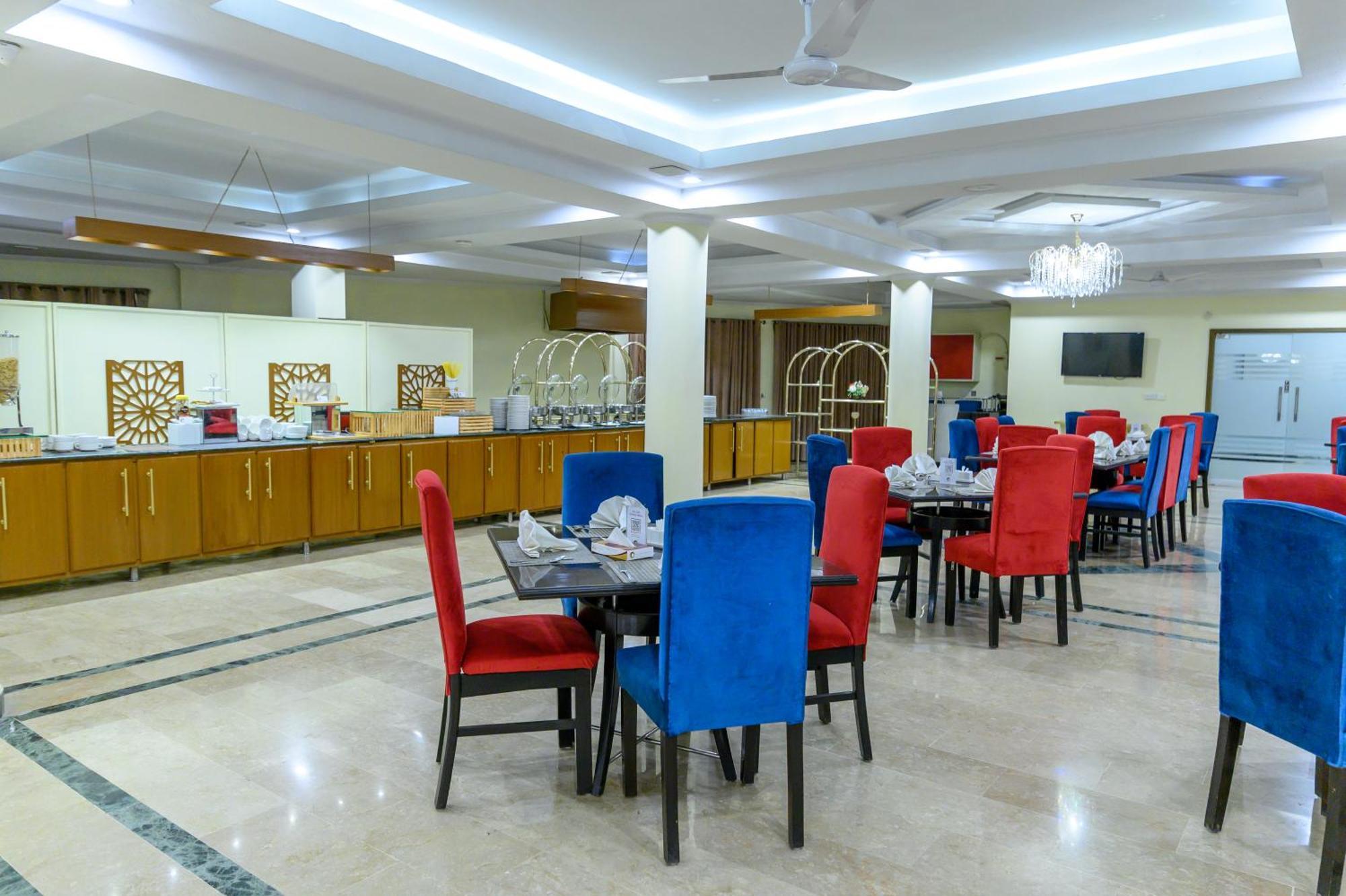 Hotel One אבוטאבאד מראה חיצוני תמונה